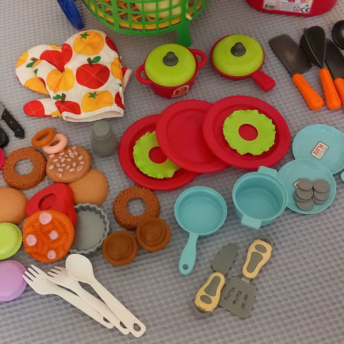 Market cart, mop and cooking utensils used