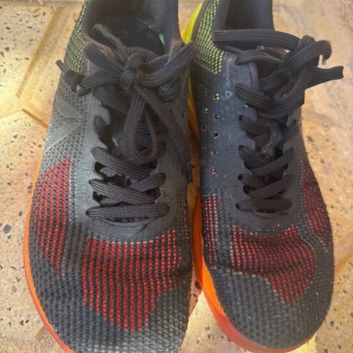 Reebok women's athletic shoes size 39, black and red