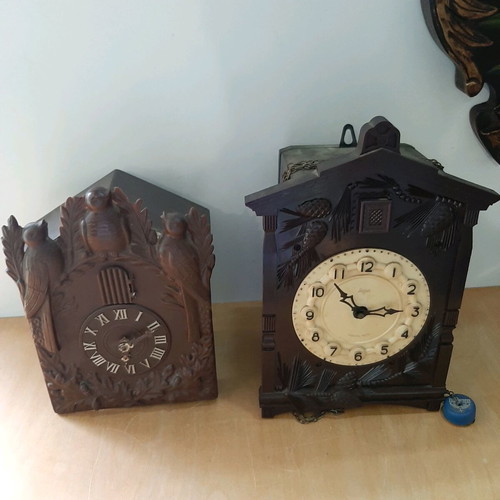 Vintage cuckoo clocks used, set of two