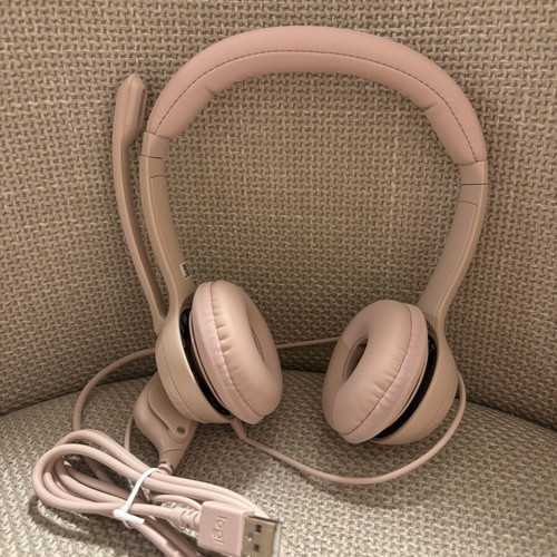Logitech H390 headset new with USB wired connection
