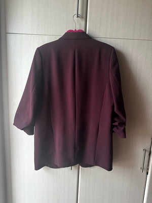 Zara blazer burgundy size M like new