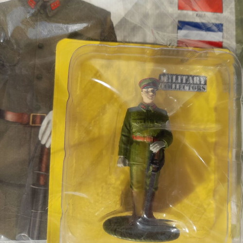 World War II soldier miniature like new, Kenpeitai officer
