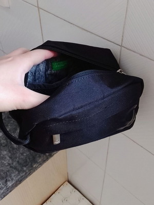 United Colours of Benetton toiletry bag used, black unisex