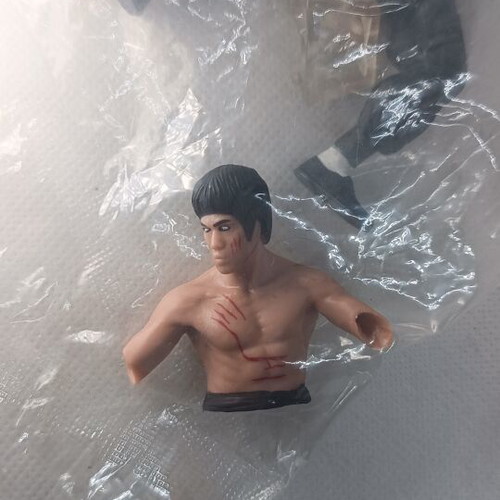 Bruce Lee mini figure sealed capsule toy