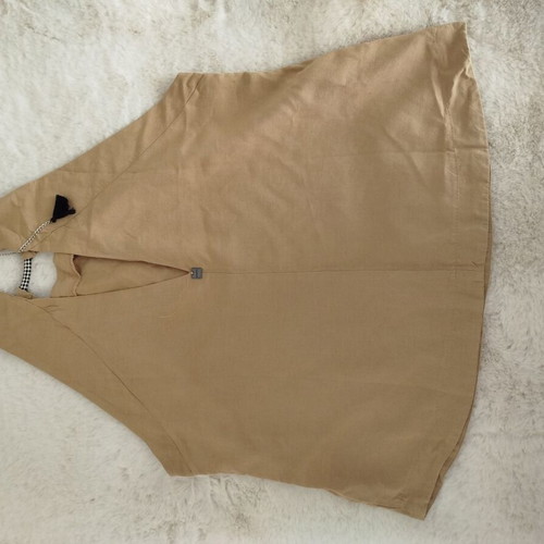 Attrattivo beige top medium new