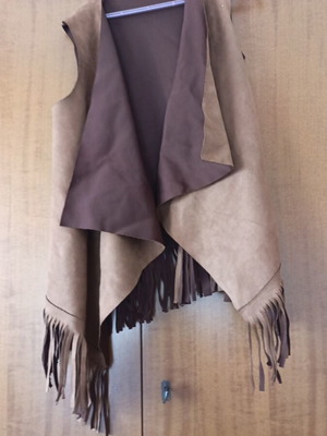Vest with fringes like new, brown, one size