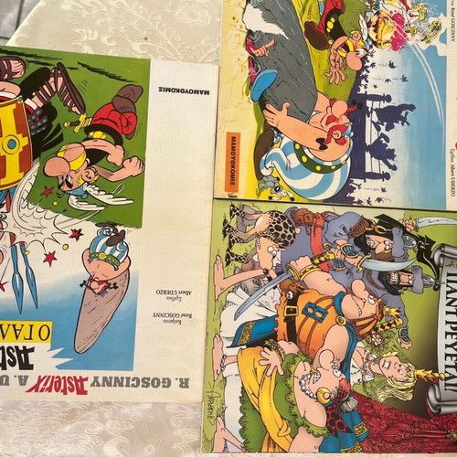 Asterix and Obelix comics like new, pack of 4