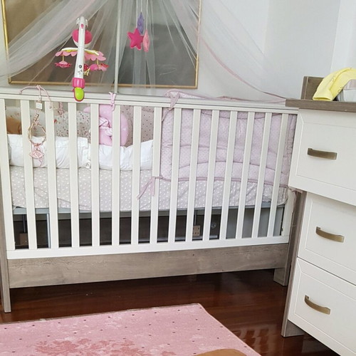 Casababy cot like new with two levels and 140x70 mattress