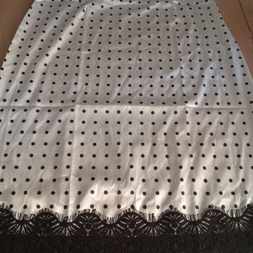 Women's skirt XL new, black and white polka dot