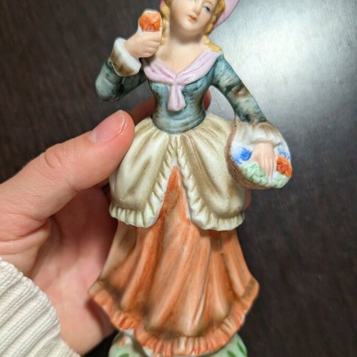 Decorative figurine like new, 17 cm