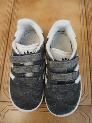 Nike and Adidas Gazelle sneakers used, boys' sizes 27 and 28.5