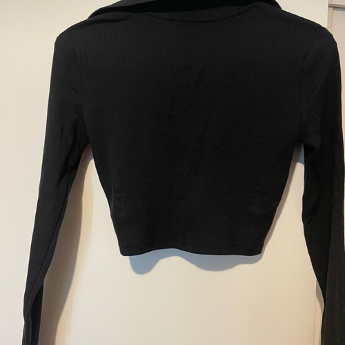 Zara black long-sleeve crop top like new, size S