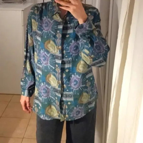 Botanical Dream Shirt like new, multicolored green