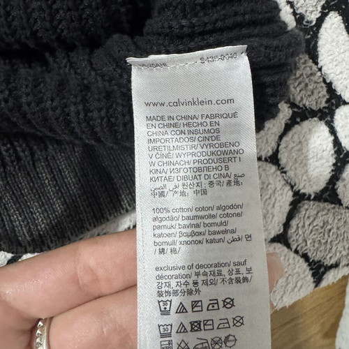 Calvin Klein cropped sweater like new, size S, black and gray