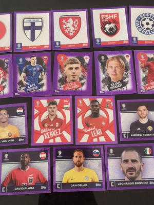 Πακέτο 19 Purple Parallel αυτοκόλλητα Topps Euro 2024