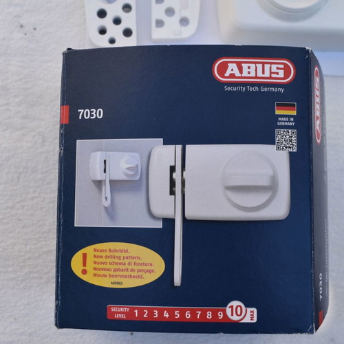 Abus Germany security lock used, missing some mounting screws