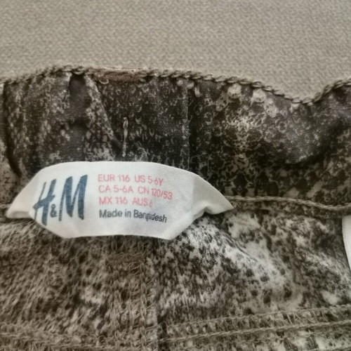 H&M shorts size 116, like new, gray