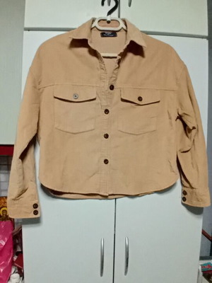 Bershka cropped κοτλέ πουκάμισο τζάκετ σαν καινούργιο, μπεζ κάμελ
