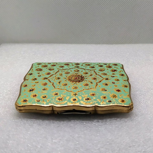 Vintage retro Stratton powder compact 50s/60s like new with mirror and baroque design