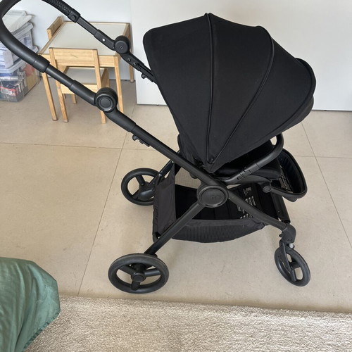 Anex IQ 3-in-1 Baby Stroller like new with car mirror and bag