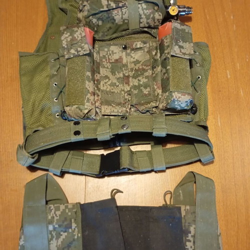 Tippmann 98 Paintball Equipment with AK47 Look like new