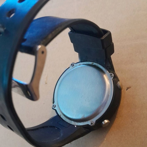 Digital battery watch used, dial diameter 4.6cm