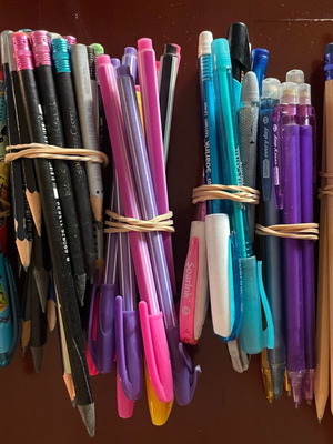 Stationery set like new, about 50 pieces