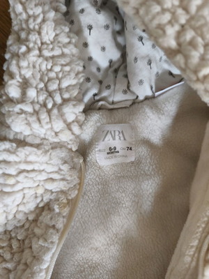 Zara baby jumpsuit like new, white/cream, 6-9 months