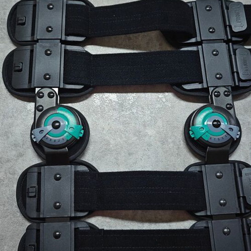 Thigh-calf brace with goniometer like new