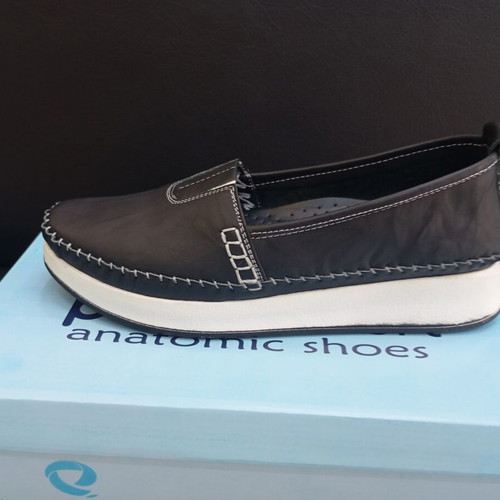 Ballerinas new, genuine leather inside and out, anatomical sole