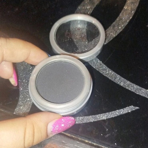 Biolife eyeshadow new, black iridescent