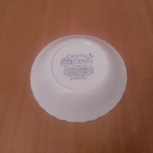 Devon Sprays bowl and gift plate vintage 70's Johnson Brothers used