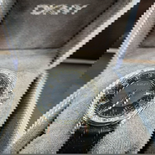 γυναικειο ρολοι DKNY