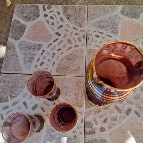 Collectible water pitcher set with 3 glasses, antique, like new
