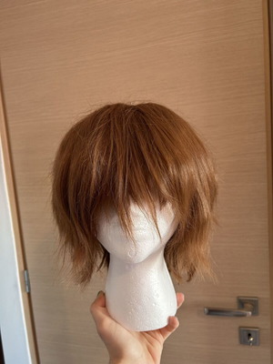 Περούκα κοντή καστανή μεταχειρισμένη cosplay wig unstyled