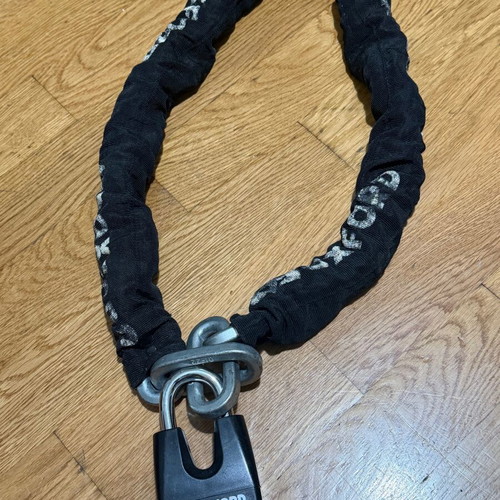 Oxford Monster Motorcycle Chain with Disc Lock 1.2m like new