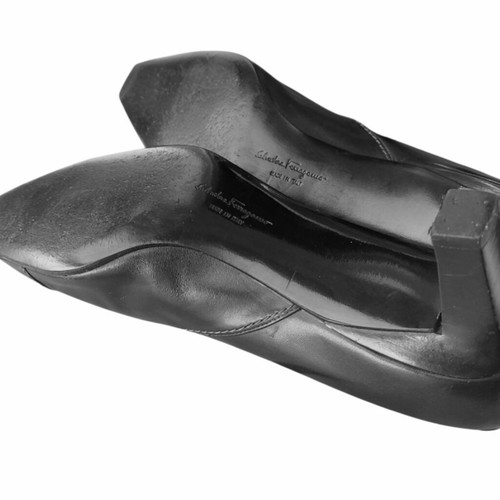 Salvatore Ferragamo Gaucho Leather Pumps used, black, size 7.5 B