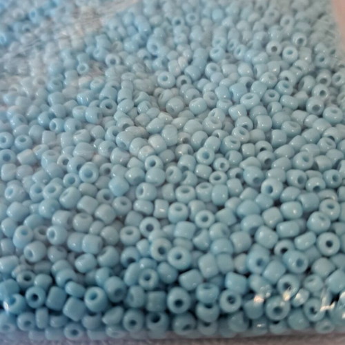 Glass beads 100g like new, blue color