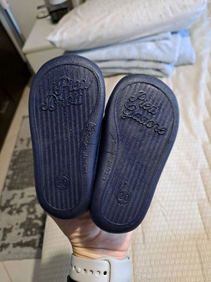 comfy slippers