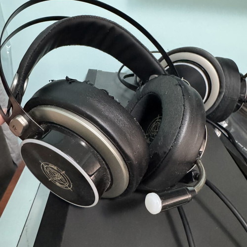 Sokun HD-2800G gaming headset with microphone and USB, used