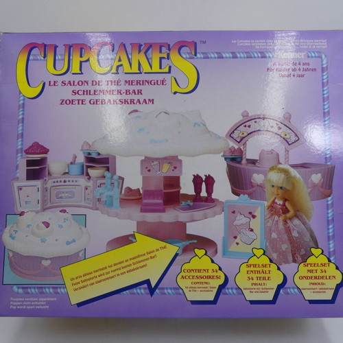 Cupcakes Dessert Shop Pie Set Kenner new