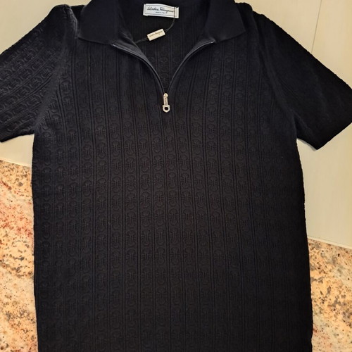 Salvatore Ferragamo men's t-shirt like new, black and grey, size M