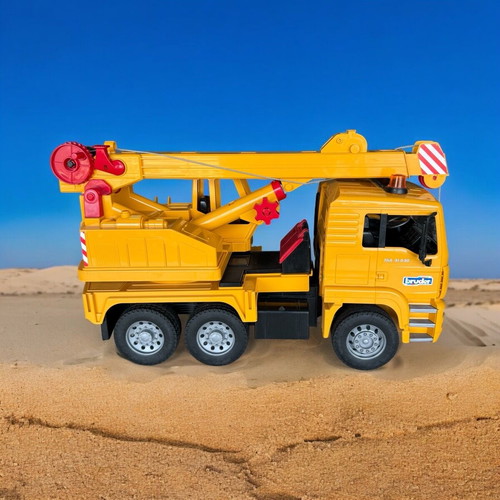 Man TC-4500 Bruder crane used with 360° rotation