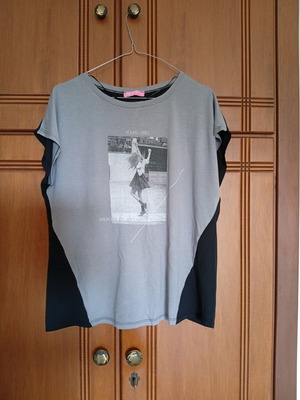 Pink Woman women's short-sleeve t-shirt like new, size S-L, black and gray