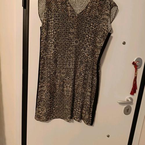Sisley women's dress like new with geometric ethnic print