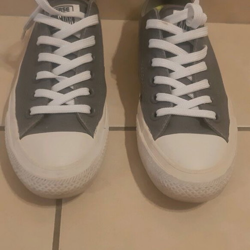 All Star Chuck Taylor athletic shoes like new, size 37.5, white and gray