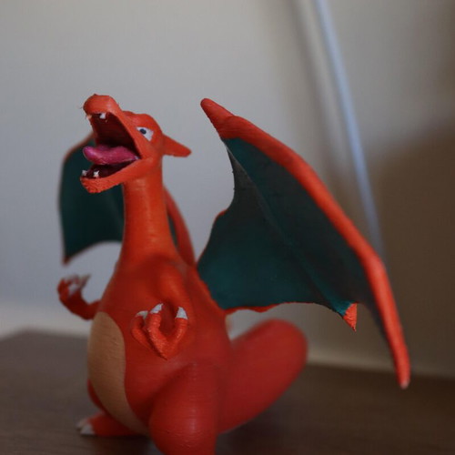 Charizard Pokémon 3D figure like new, hand-painted