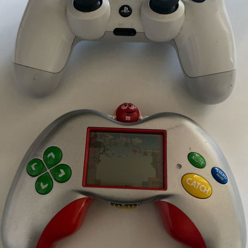M&M's Gamepad Super Rare like new
