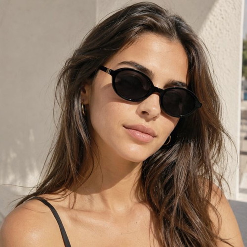 Women's oval black sunglasses with gift case, new