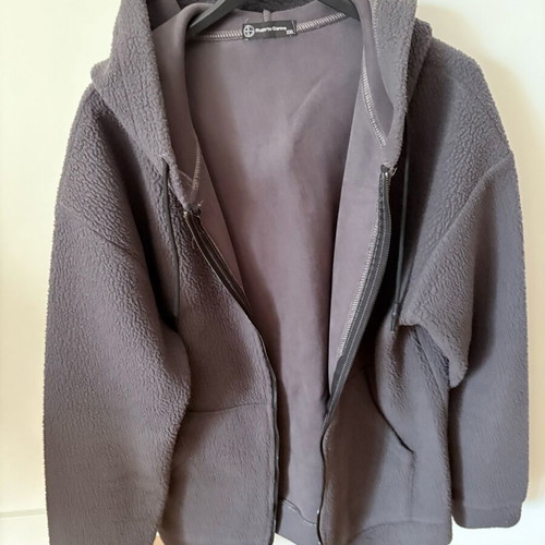 Men's jacket with fleece lining like new, size 2XL, black and gray
